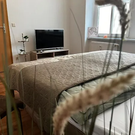 Moderne, Helle Ostviertel-flat4, Esskueche All-in5g * Gera